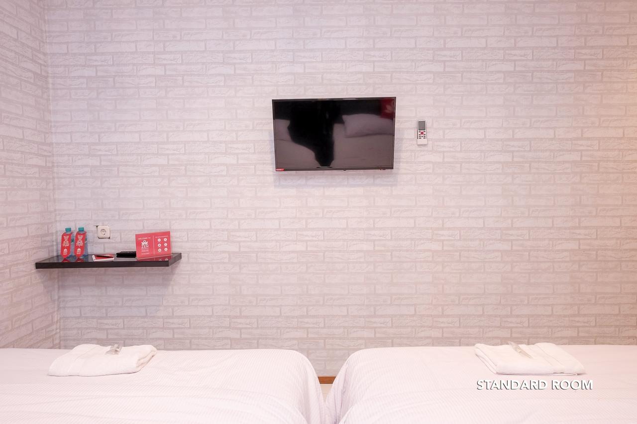 Zen Rooms B Walk Batu Malang Exterior foto