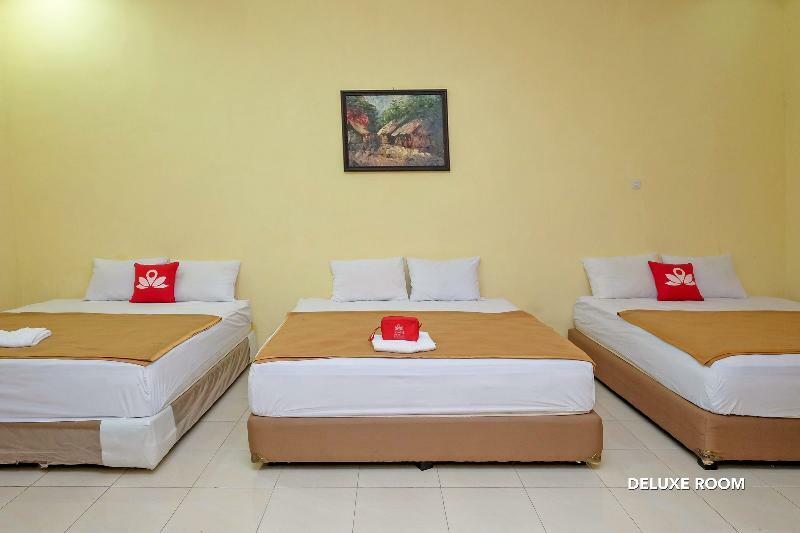 Zen Rooms B Walk Batu Malang Exterior foto